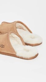 UGG Men's Scuff Slipper - Image 4