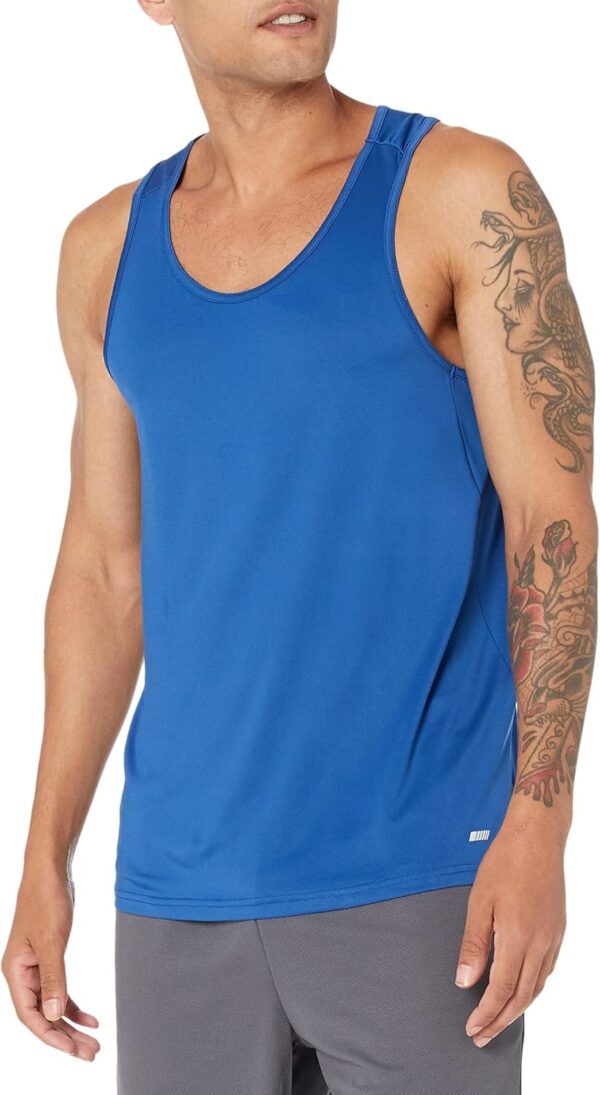 Amazon Essentials Men's Quick Dry Tech Stretch Active Sleeveless Tank Top Workout Shirt