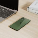 Apple iPhone 11 Pro, US Version, 256GB, Silver - Unlocked (Renewed) - Image 2