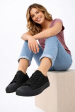 Canvas Shoes for Women Casual Low Top Sneakers Fashion Womens Tennis Shoes for Everyday Wear - Image 2