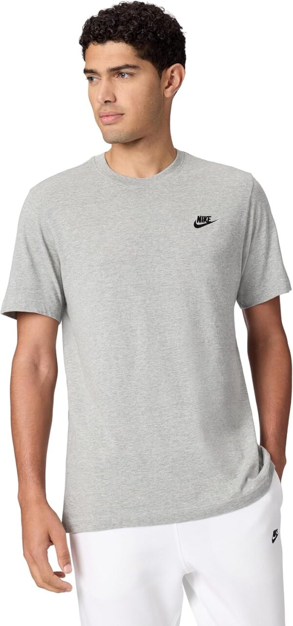 Nike Men's Sportswear Club T-Shirt