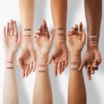 Almay Eyeshadow Palette, Longlasting Eye Makeup, Primer Enriched with Antioxidant Vitamin E, Hypoallergenic, 020 Blue Eyes, 0.1 Oz - Image 4