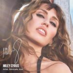 Maybelline Lash Sensational Sky High Glitter Mascara, Diamond Effect Eye Makeup for Lashes and Brows, Washable, Space Diamond, 1 Count - Image 7