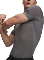 Under Armour Men's HeatGear Compression Short-Sleeve T-Shirt - Image 3