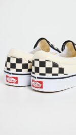 Vans Women's UA Classic Slip-On Sneakers - Image 4